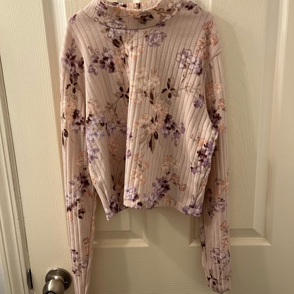 H&M Floral Sweater - Picture 3 of 4